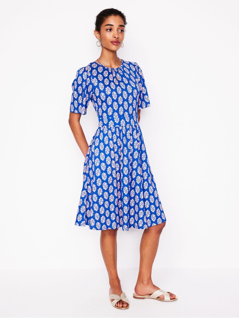 NWT Boden Louisa Short Jersey Dress • Gallery Blue w/ Floral Motif 16-18L